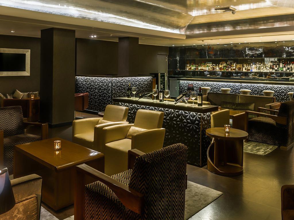 더 클라리지스 뉴 델리 뉴델리 외부 사진 The bar at the Concourse Lounge